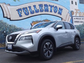 Used 2023 Nissan Rogue SV image 1