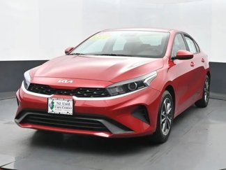 Used 2024 Kia Forte LXS image 1