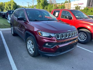 Used 2022 Jeep Compass Latitude image 1