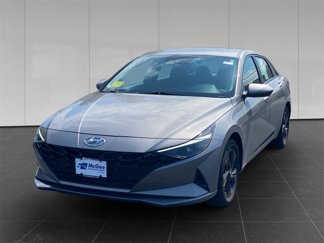 Used 2023 Hyundai Elantra SEL image 1