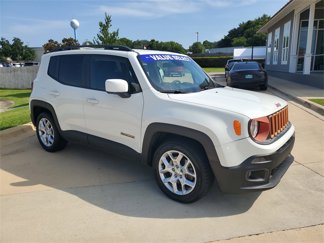 Used 2018 Jeep Renegade Latitude w/ UConnect 8.4 Nav Group image 1