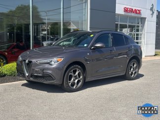 Used 2022 Alfa Romeo Stelvio Ti image 1