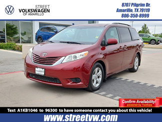Used 2015 Toyota Sienna LE image 1