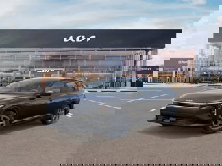 New 2025 Kia K4 LXS image 1
