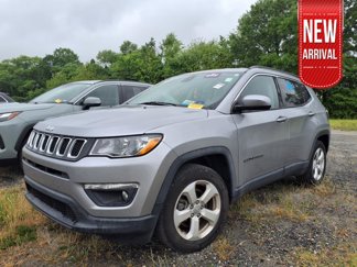 Used 2018 Jeep Compass Latitude image 1