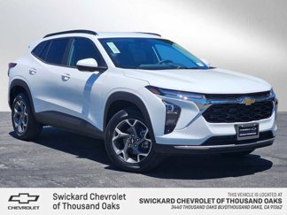 New 2025 Chevrolet Trax LT image 1