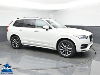 Used 2017 Volvo XC90 T6 Momentum w/ Vision Package image 1
