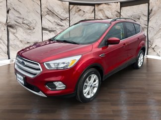Used 2018 Ford Escape SE w/ SE Sync 3 Package image 1