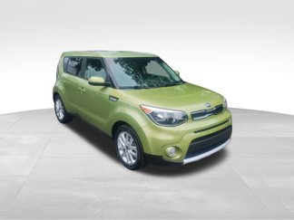 Used 2017 Kia Soul + image 1