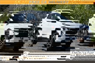 New 2025 Chevrolet Trax RS w/ Sunroof Package image 1