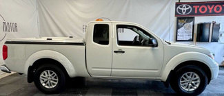 Used 2018 Nissan Frontier SV image 1
