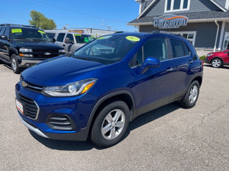 Used 2017 Chevrolet Trax LT w/ LT Convenience Package image 1
