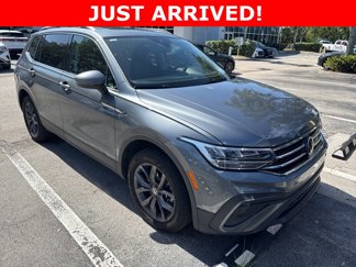 Certified 2023 Volkswagen Tiguan SE w/ Panoramic Sunroof Package image 1
