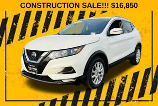 Used 2021 Nissan Rogue Sport SV image 1