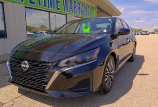 Used 2023 Nissan Altima 2.5 SV image 1