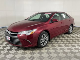 Used 2016 Toyota Camry XLE image 1