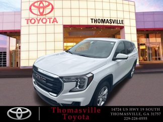 Used 2024 GMC Terrain SLE image 1