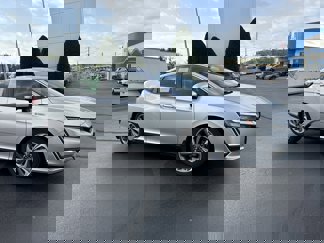Used 2018 Honda Clarity Plug-In Hybrid image 1