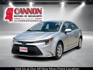 Used 2023 Toyota Corolla LE image 1