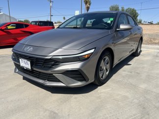Used 2024 Hyundai Elantra SE image 1