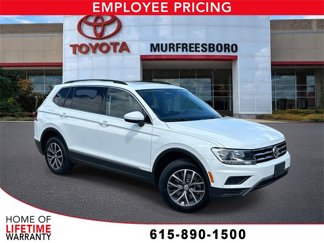 Used 2020 Volkswagen Tiguan SE w/ Panoramic Sunroof Package image 1
