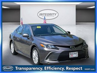 Certified 2023 Toyota Camry LE image 1