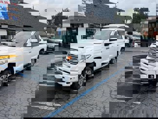 Used 2017 Toyota Tundra Platinum image 1
