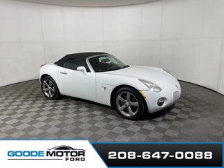 Used 2007 Pontiac Solstice Convertible w/ Premium Package image 1