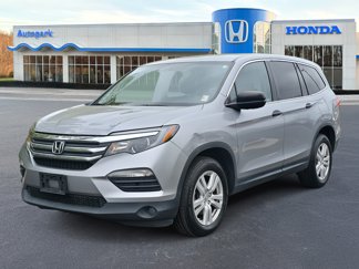 Used 2018 Honda Pilot LX image 1