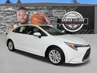 Certified 2024 Toyota Corolla XLE image 1