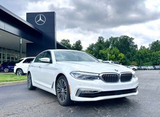 Used 2017 BMW 540i xDrive image 1