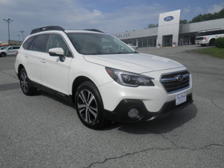 Used 2019 Subaru Outback 2.5i Limited image 1