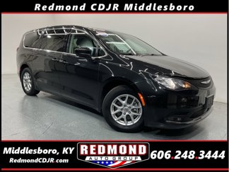 Used 2023 Chrysler Voyager LX image 1