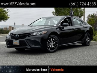Used 2024 Toyota Camry SE image 1