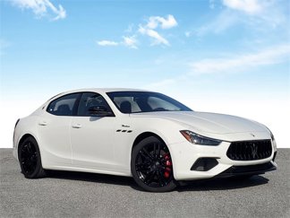 New 2024 Maserati Ghibli Modena Q4 image 1