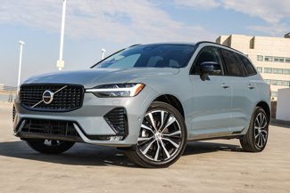 Used 2023 Volvo XC60 B5 Plus w/ Protection Package Premier image 1