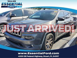 Used 2017 Jeep Cherokee Latitude w/ Comfort & Sound Group image 1