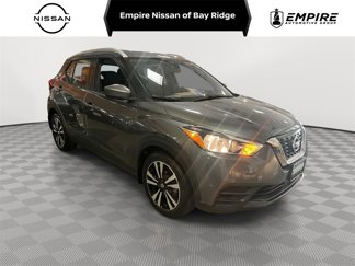 Used 2020 Nissan Kicks SV image 1