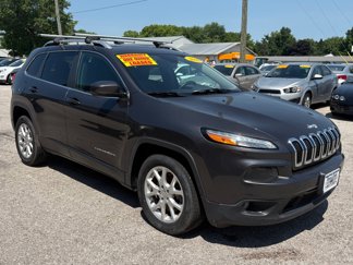 Used 2016 Jeep Cherokee Latitude w/ Comfort/Convenience Group image 1