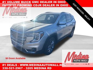 Used 2022 GMC Terrain SLT w/ Tech Package image 1