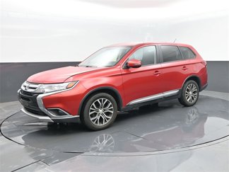 Used 2016 Mitsubishi Outlander SE image 1
