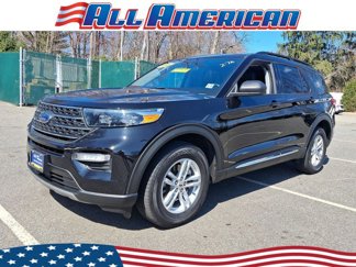 Certified 2022 Ford Explorer XLT w/ Equipment Group 202A image 1