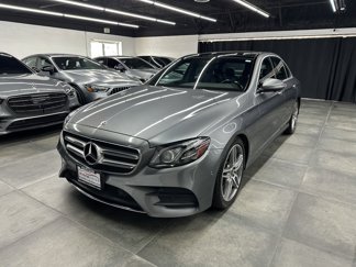 Used 2019 Mercedes-Benz E 300 image 1