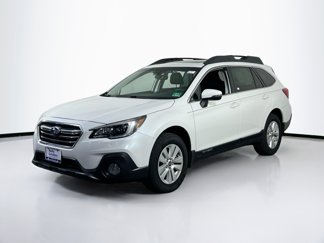 Used 2019 Subaru Outback 2.5i Premium image 1