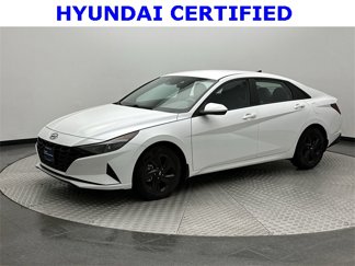 Certified 2022 Hyundai Elantra SEL image 1