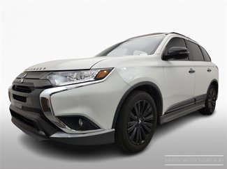 Used 2020 Mitsubishi Outlander SE image 1
