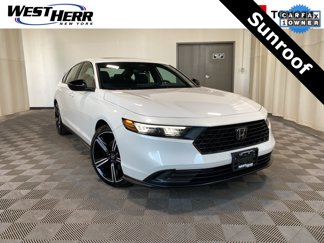 Used 2023 Honda Accord Sport image 1