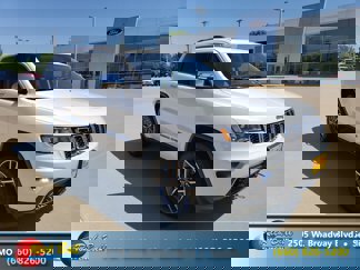 Used 2020 Jeep Grand Cherokee Limited w/ Trailer Tow Group IV image 1