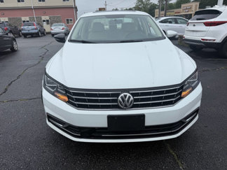 Used 2017 Volkswagen Passat 1.8T SE image 1