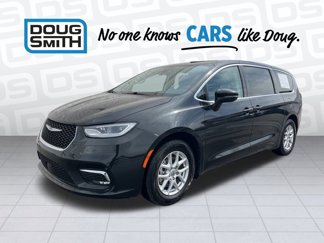 Certified 2023 Chrysler Pacifica Touring-L image 1